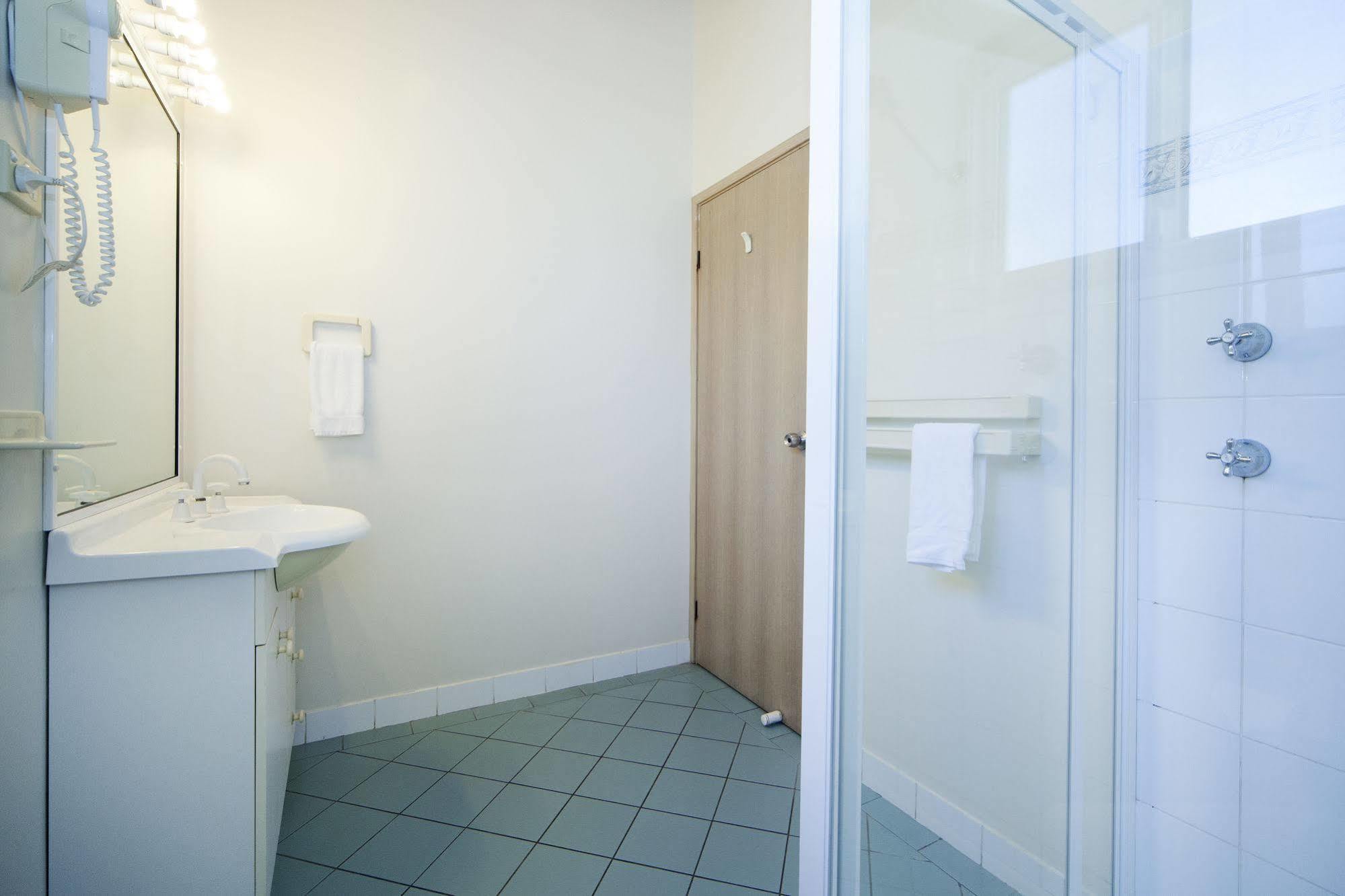Holiday Haven Culburra Beach Hotel Екстериор снимка