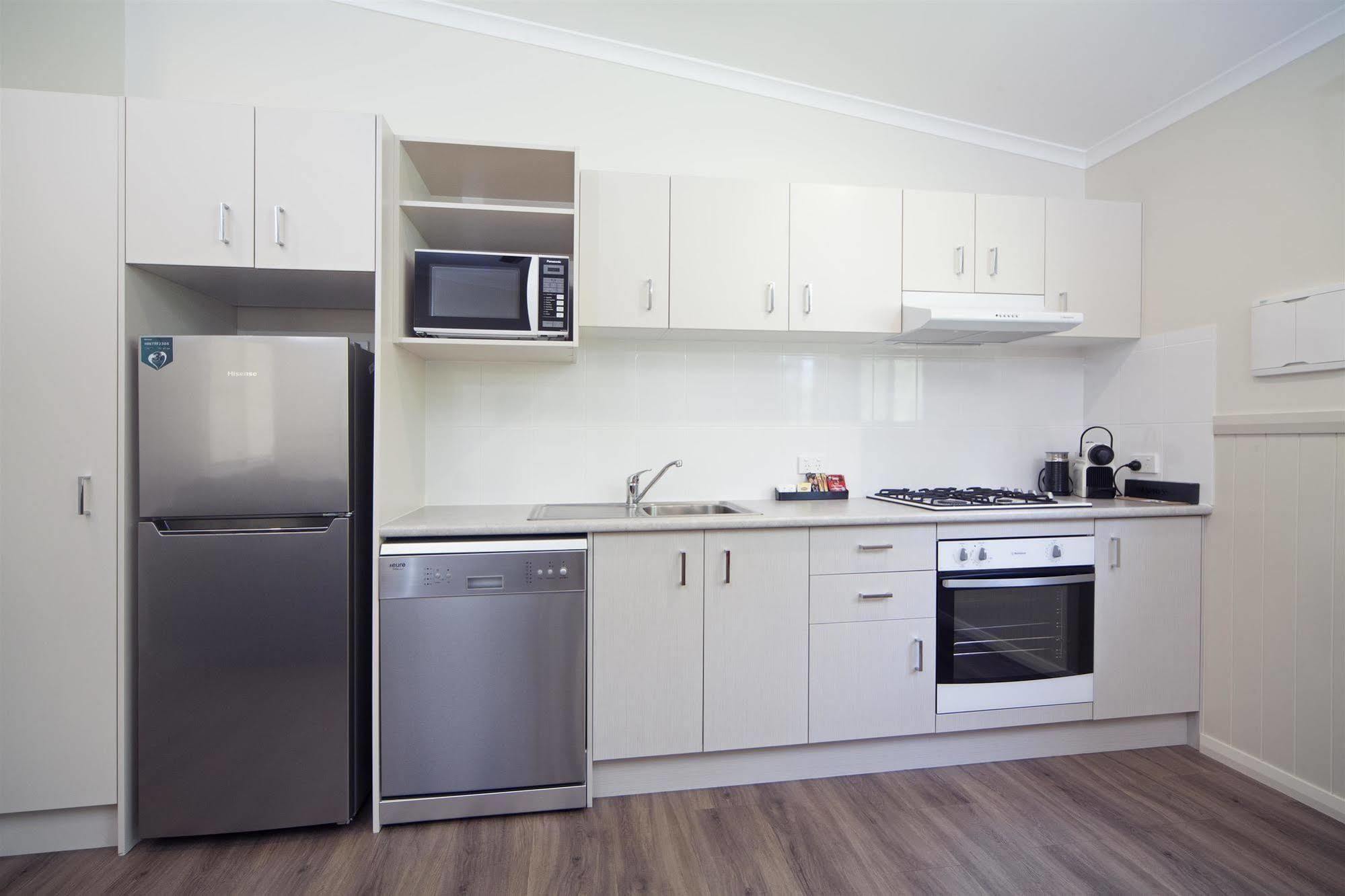 Holiday Haven Culburra Beach Hotel Екстериор снимка
